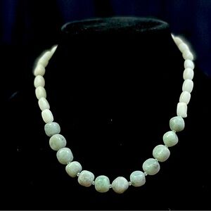 Stone bead toggle necklace​​​​